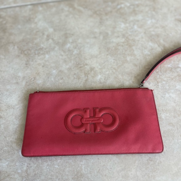 Ferragamo clutch - Picture 4 of 8